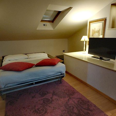 Family Apartment Verona Class "Residenze Del Cuore" Exterior foto
