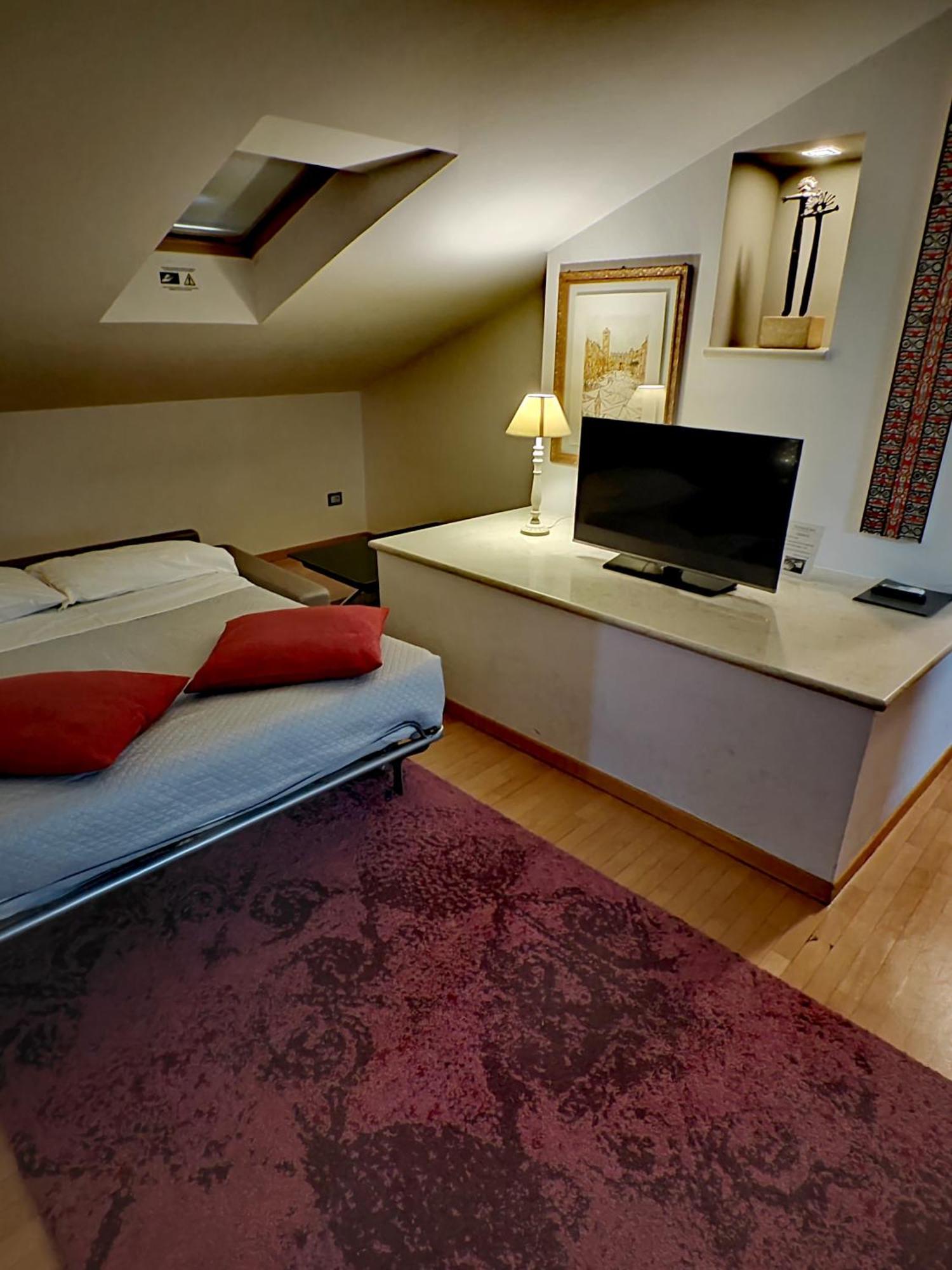 Family Apartment Verona Class "Residenze Del Cuore" Exterior foto